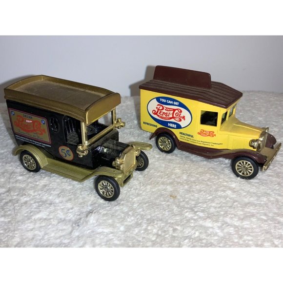 Pepsi Other - GOLDEN WHEEL PEPSI DELIVERY TRUCKs  DIECAST Vehicles